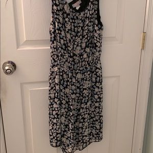 Women’s Black, White, and Blue Flower Dress